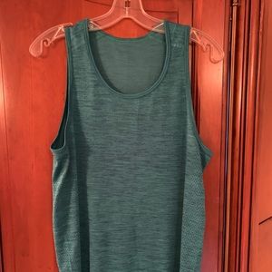 Men’s Lululemon tank top